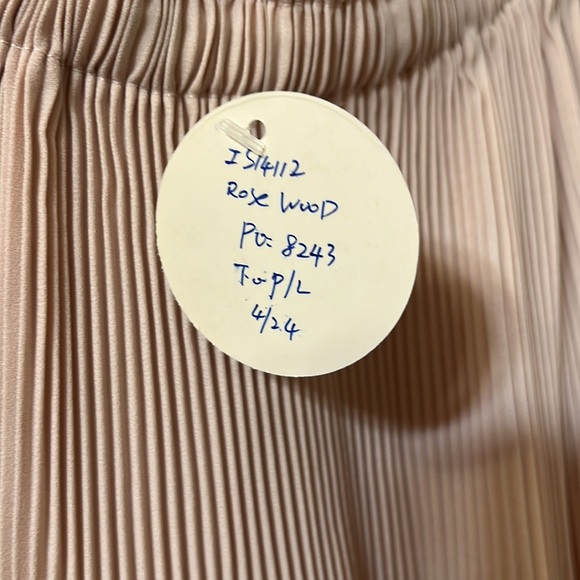 NWT Mini Skirt - Picture 4 of 4